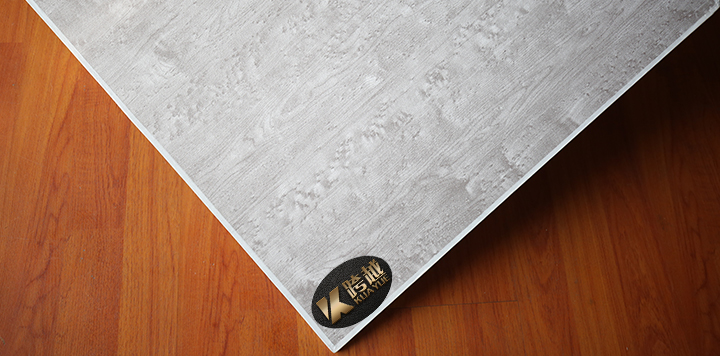 Laminated plaster ceiling